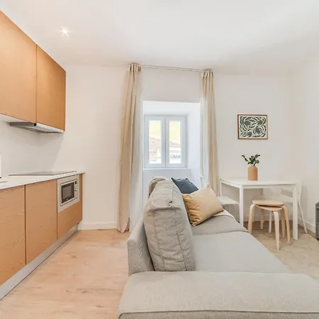 By The River - Alcantara Apartman