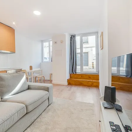 By The River - Alcantara Apartman