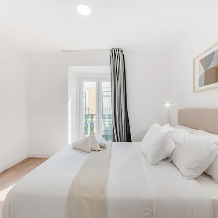 By The River - Alcantara Apartament *